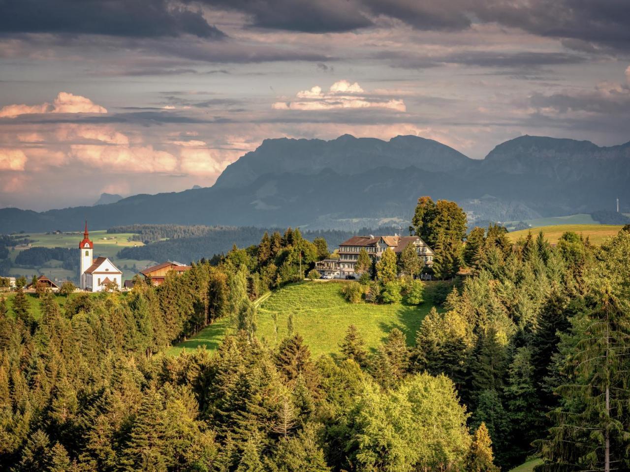 Landgasthof Hotel Menzberg Eksteriør bilde